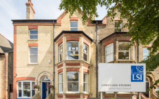 لغة إنجليزية عامة