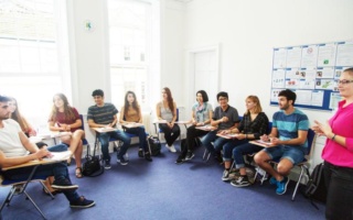 لغة إنجليزية مكثفة