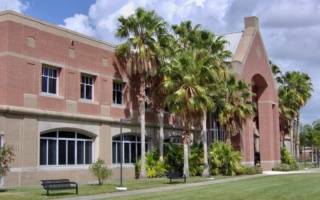 لغة إنجليزية مكثفة